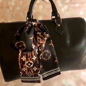 💯Louis Vuitton Speedy 35 Noir Epi.